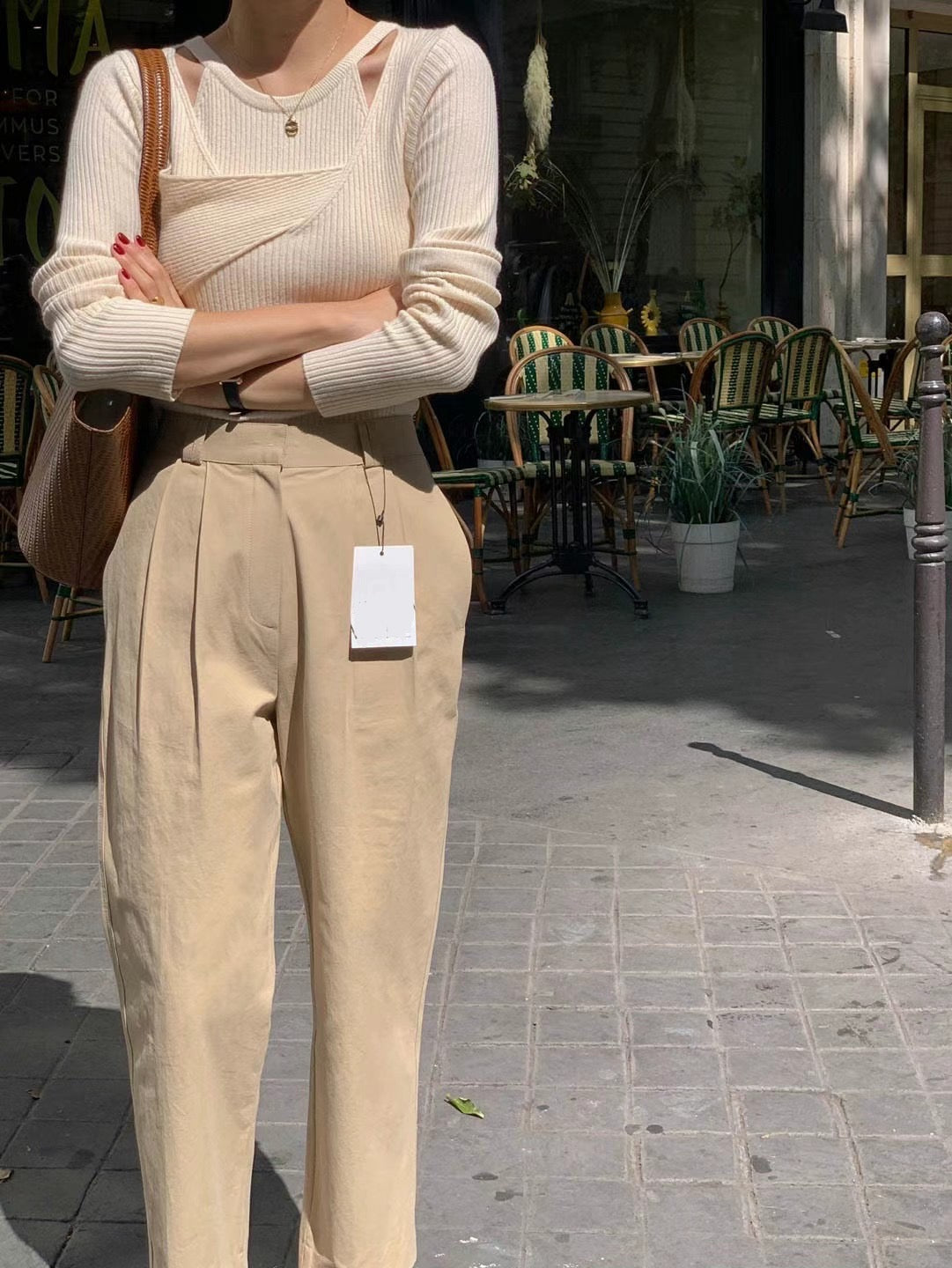Alice fake two-piece set of long-sleeved knitwear (Cream)