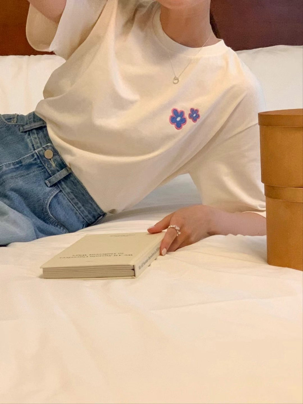 Fiona Embroidered short-sleeved T-shirt(pastel yellow)
