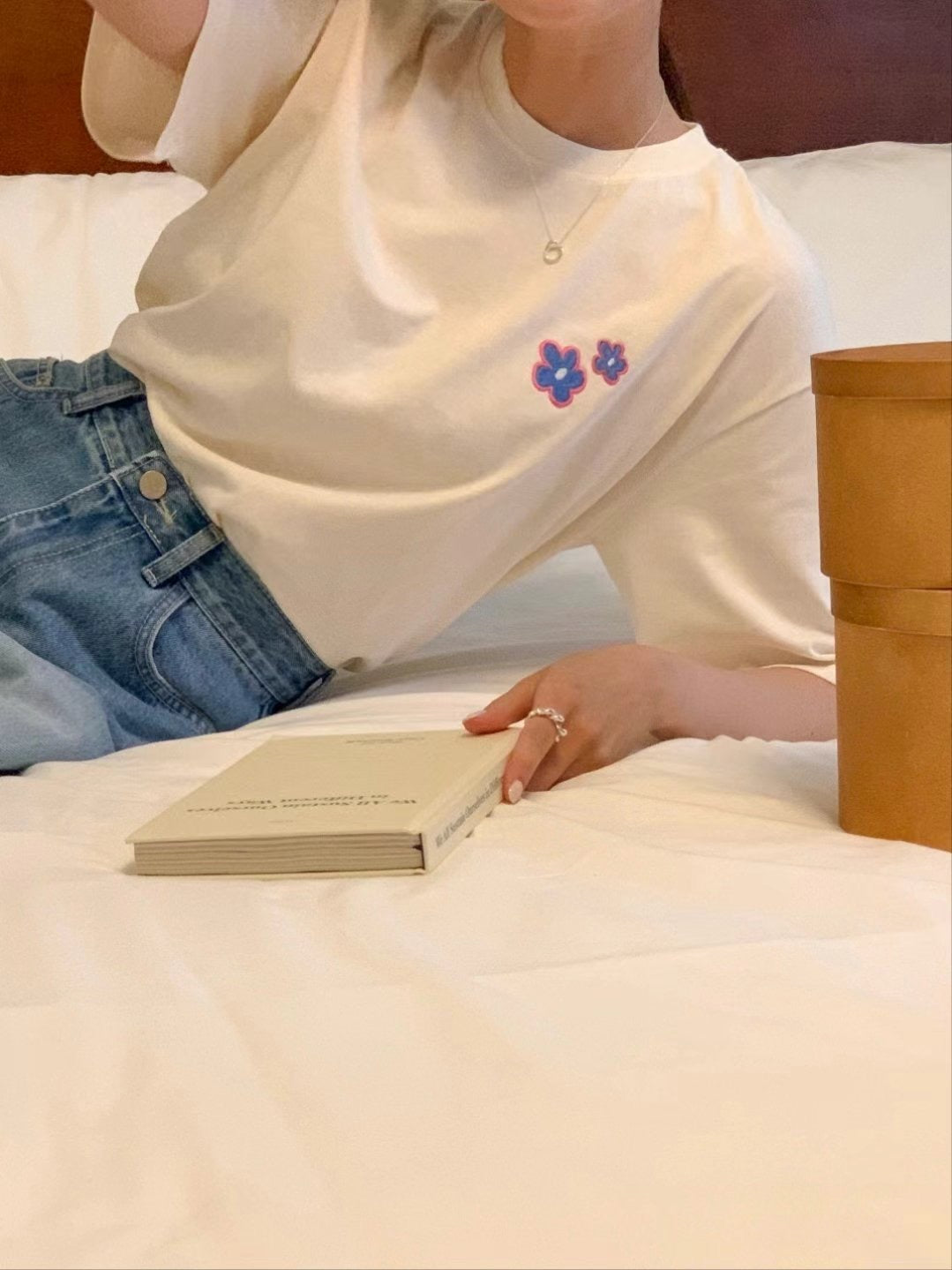 Fiona Embroidered short-sleeved T-shirt(pastel yellow)