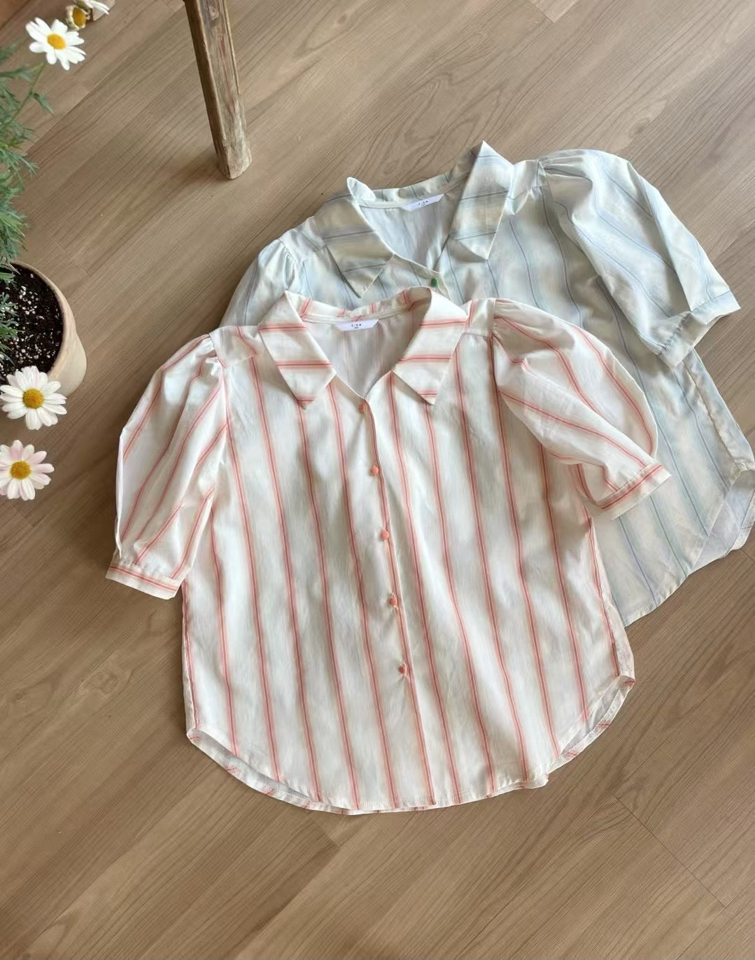 Stripe short sleeve blouse