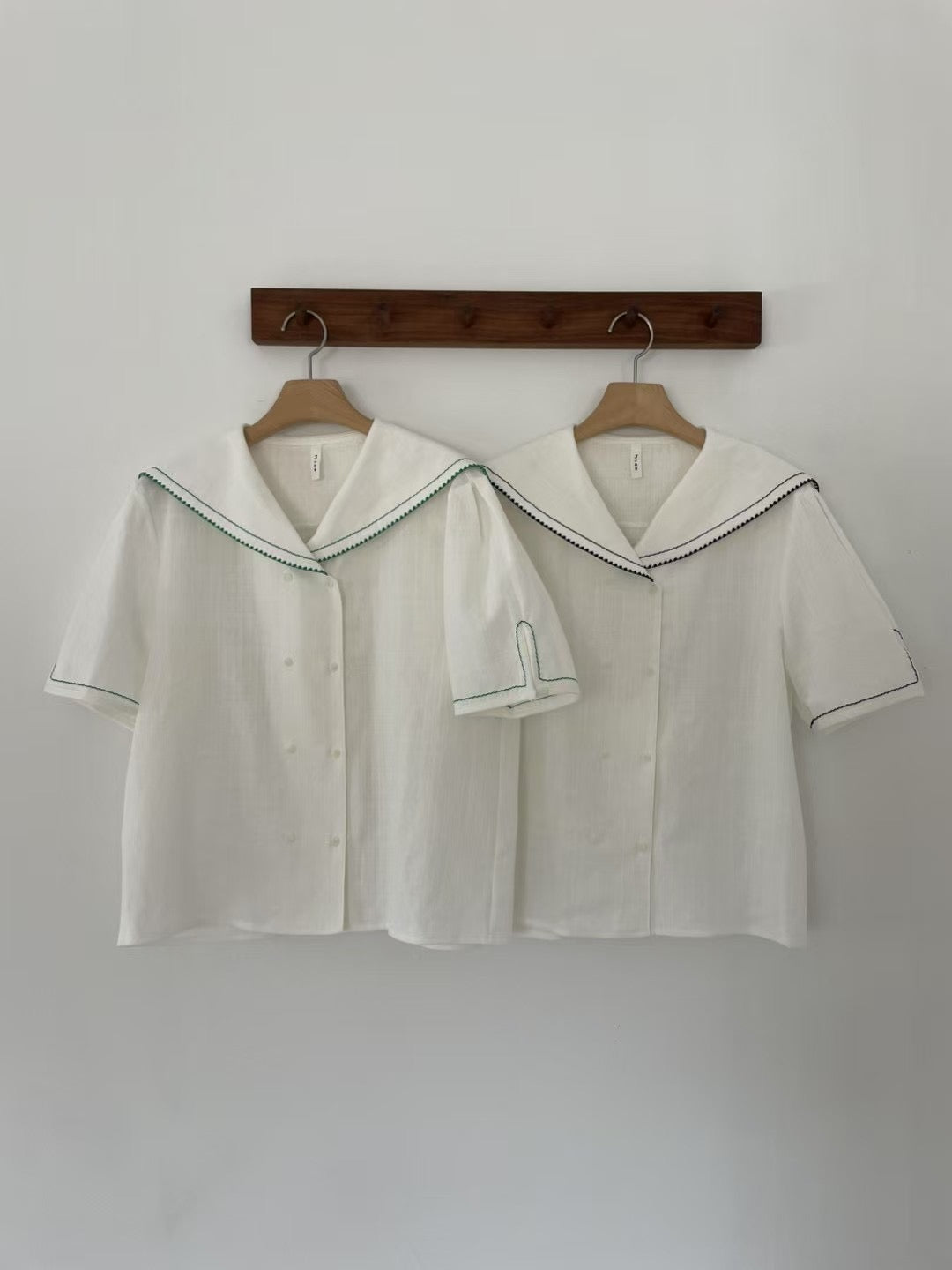Clover sailor collar blouse
