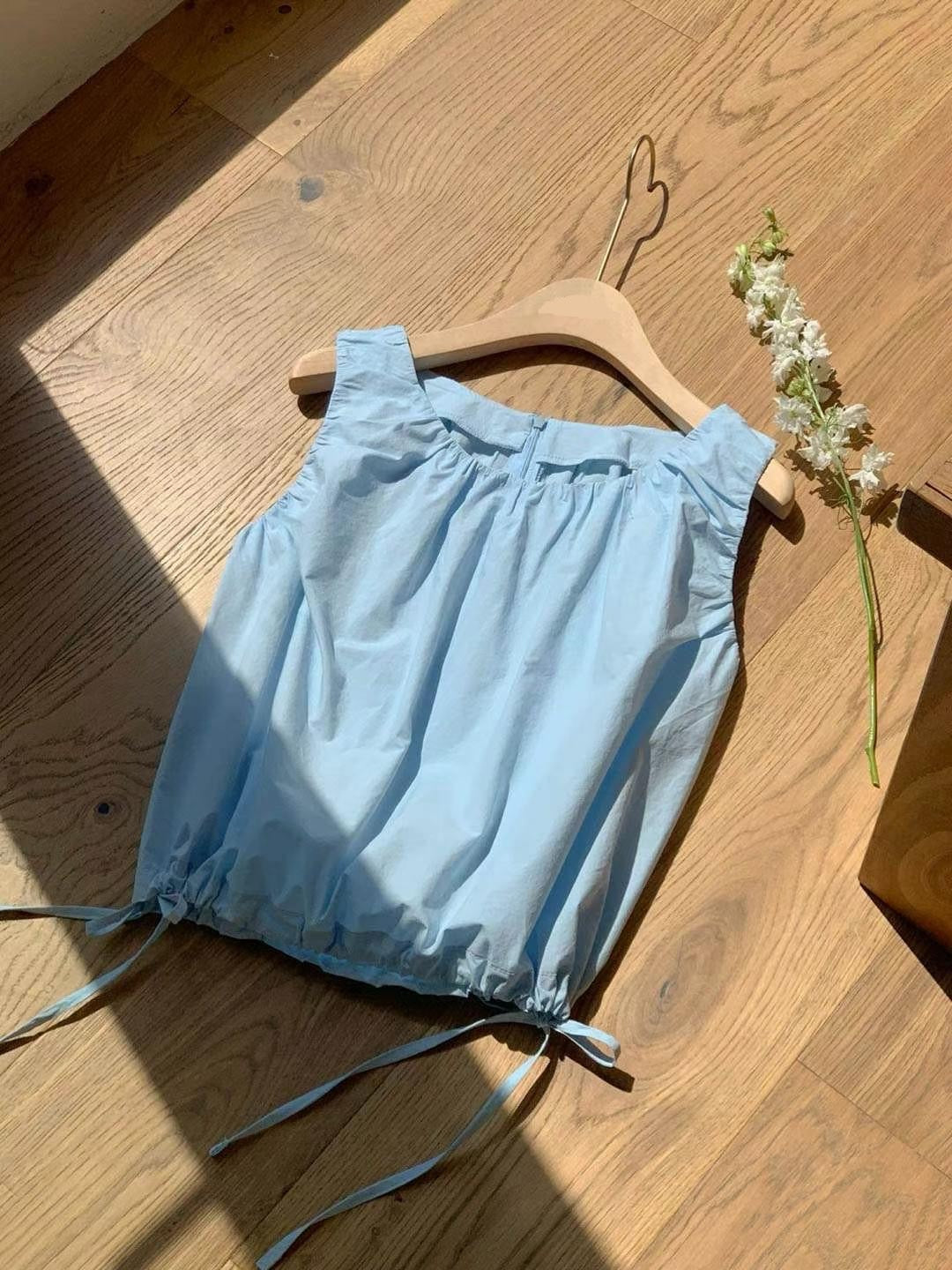 Kayla sleeves top with drawstring