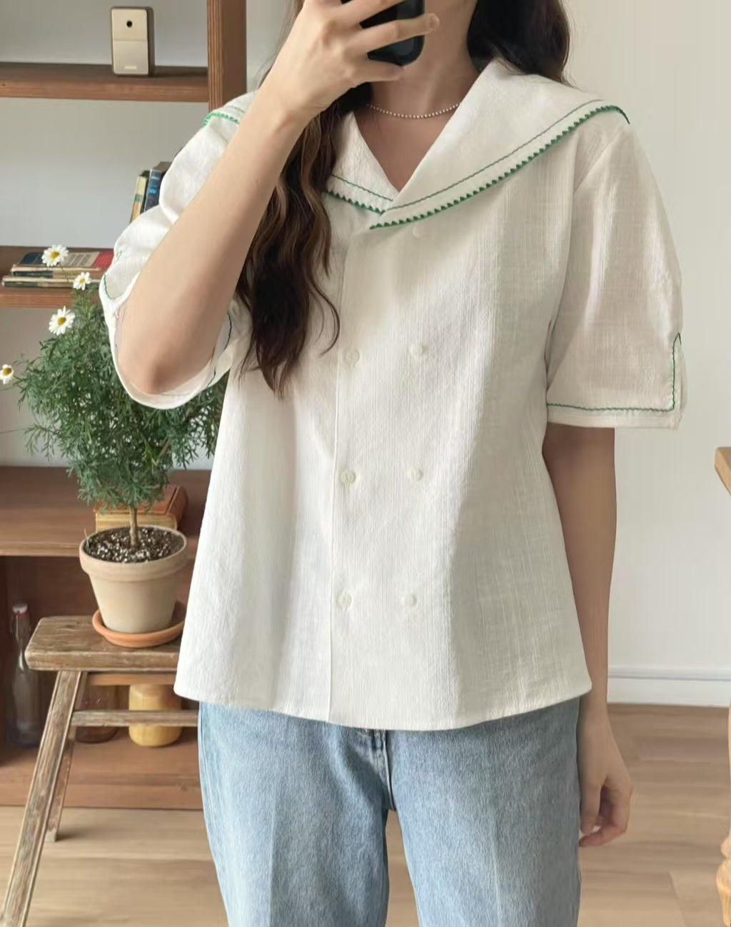 Clover sailor collar blouse