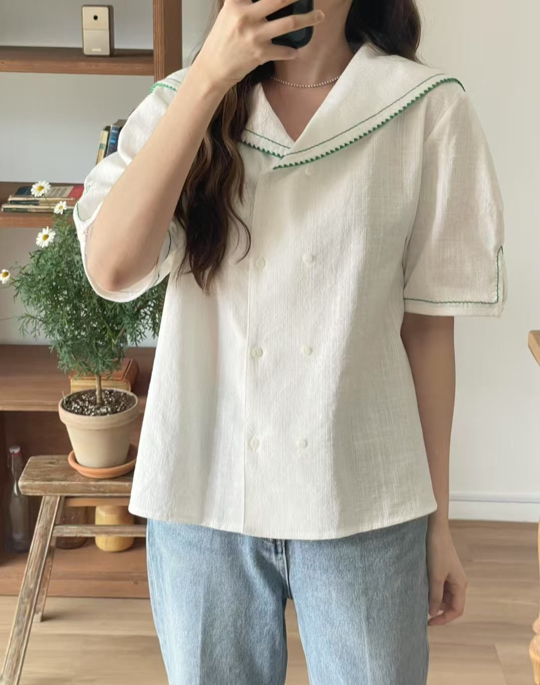 Clover sailor collar blouse