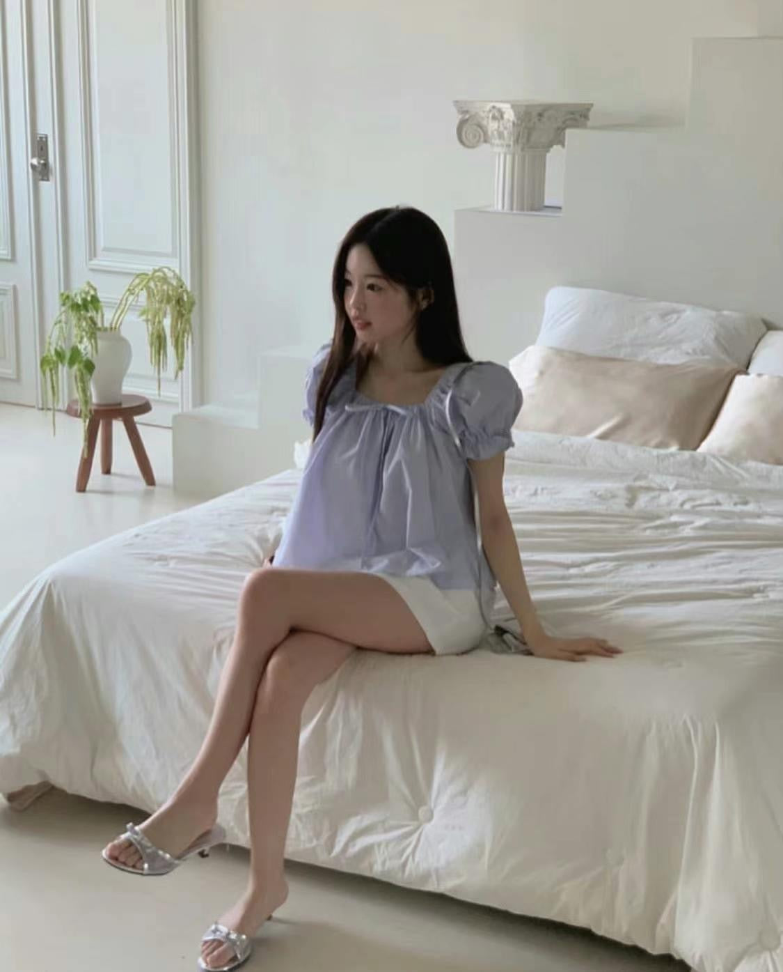 Lulu ribbon puff blouse