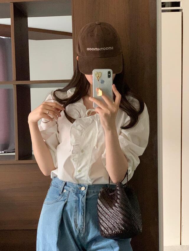 Aisha lotus collar white shirt