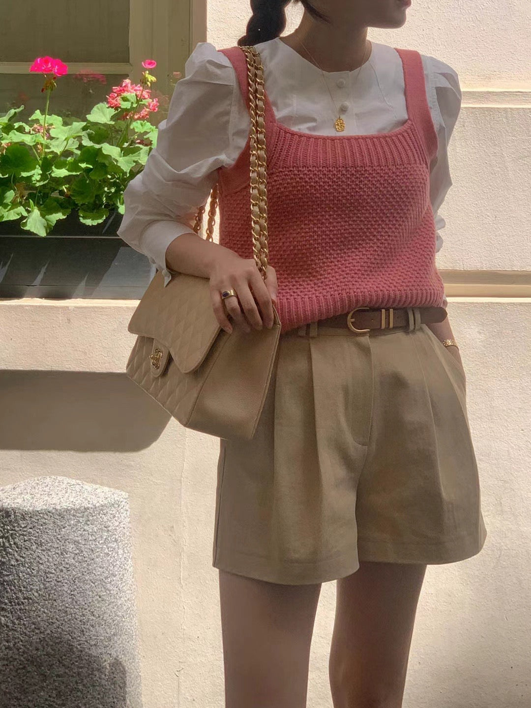 Sofia white blouse with pink wool knitted vest set