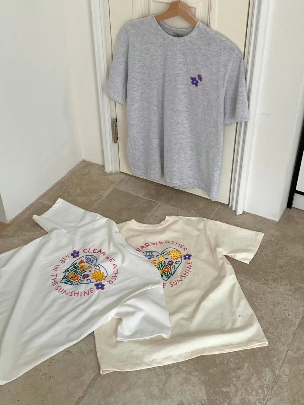 Fiona Embroidered short-sleeved T-shirt(pastel yellow)